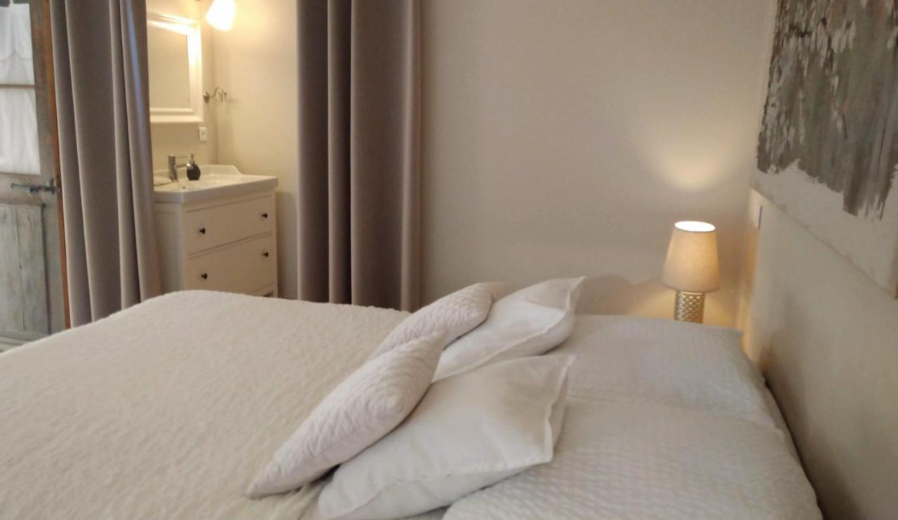 La Ferme Les Eybrachas Hotel Réauville Eksteriør billede
