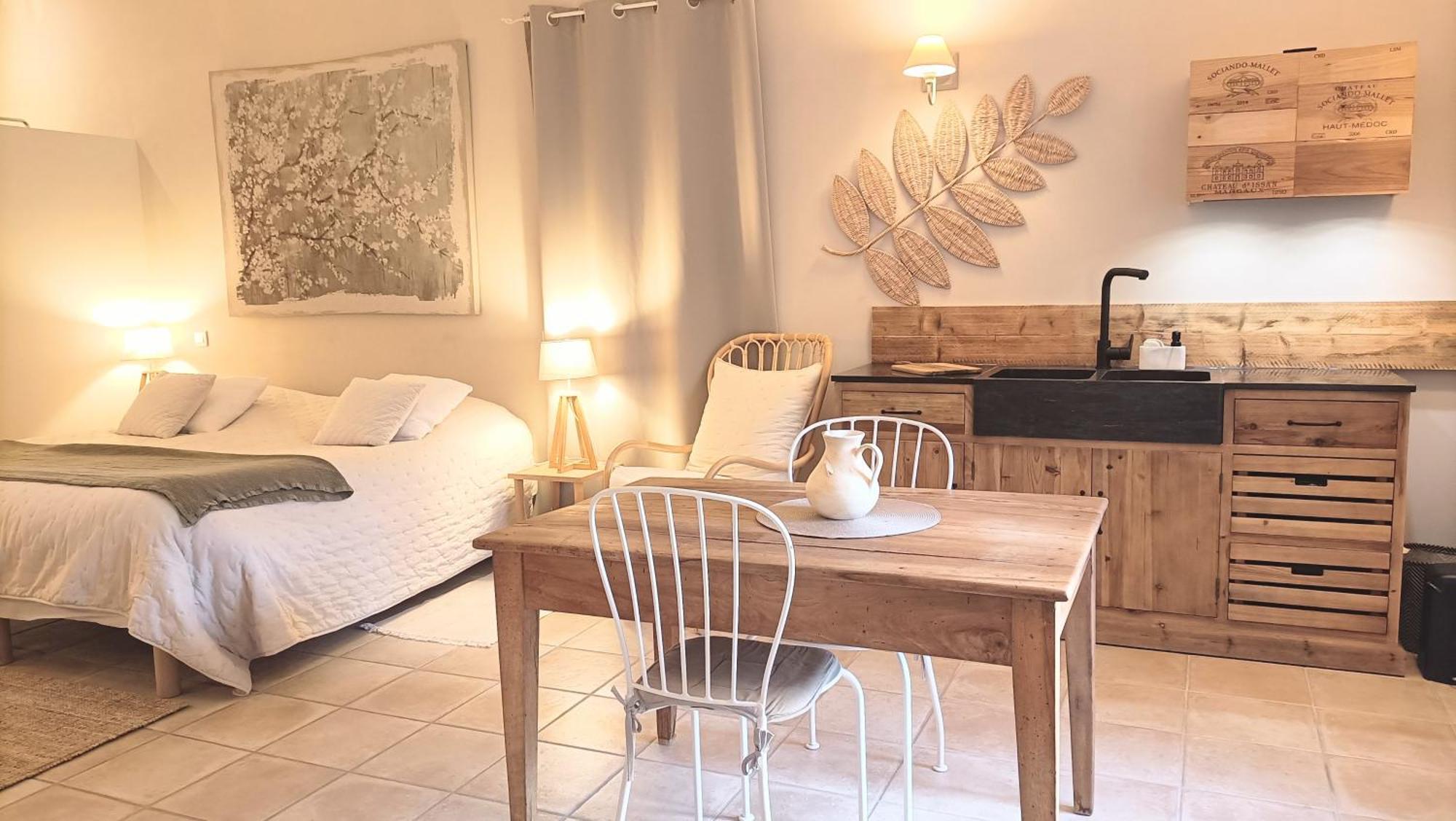 La Ferme Les Eybrachas Hotel Réauville Eksteriør billede