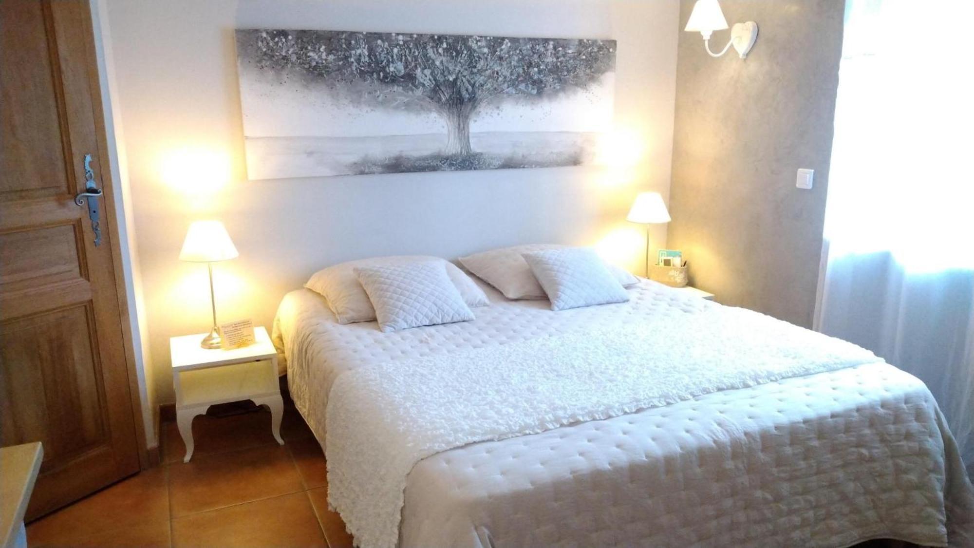 La Ferme Les Eybrachas Hotel Réauville Eksteriør billede
